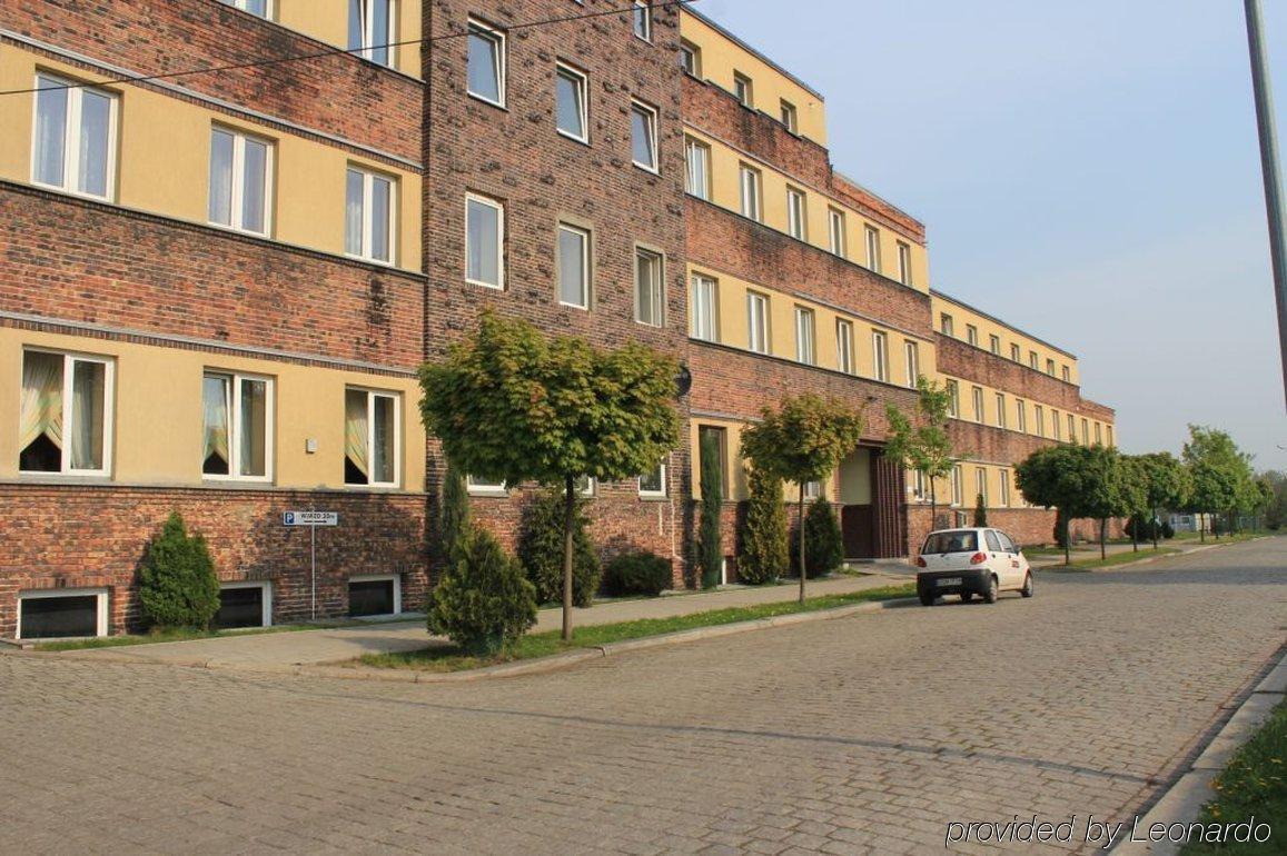 Hotel Arkadia Lehnice Exteriér fotografie