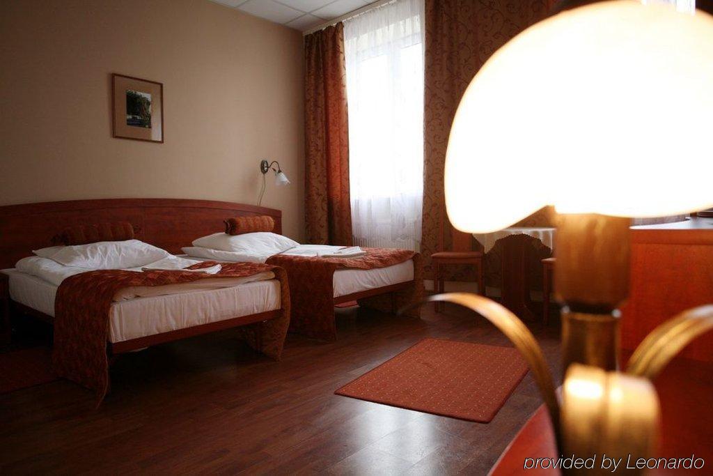 Hotel Arkadia Lehnice Exteriér fotografie